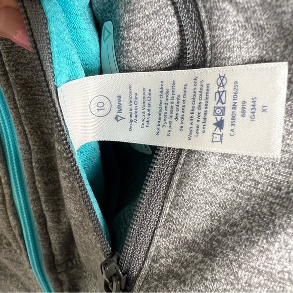 IVIVVA Girls Reversible Zip-Up Jacket Gray Teal Full Zip Pockets Activewear 10 - Picture 9 of 16